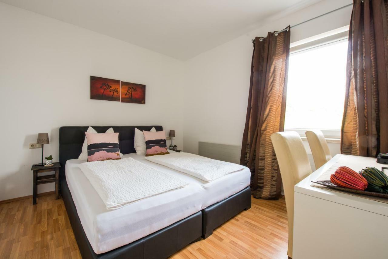 Pension Rosenhof Лінц Екстер'єр фото